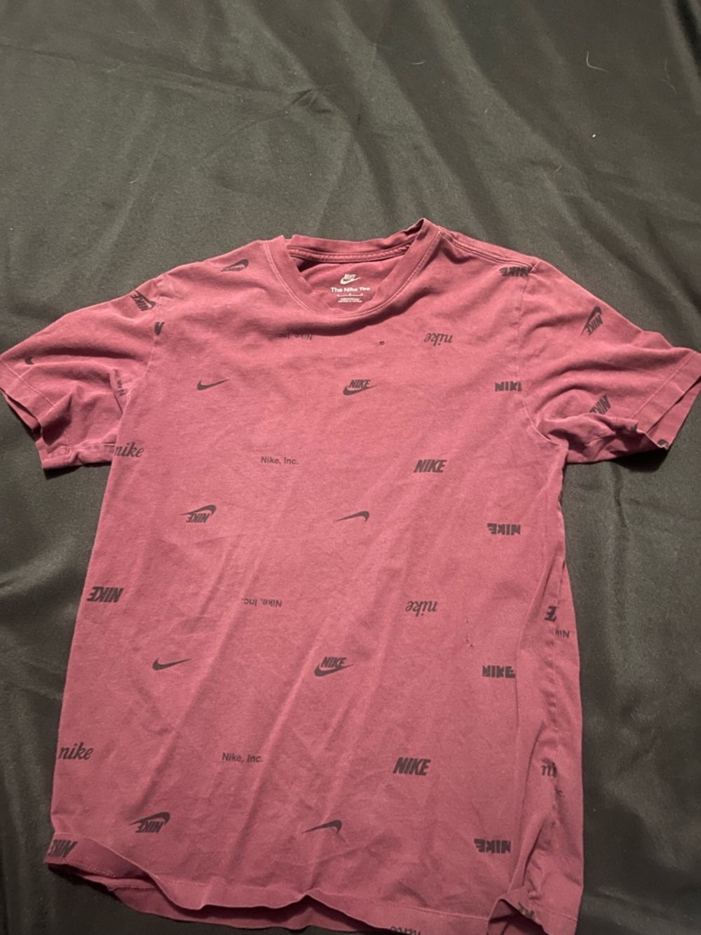 Nike Men’s Short Sleeve Crew Tee in Burgundy with Allover Logo